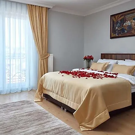 Tarabya Palace Ξενοδοχείο 4*